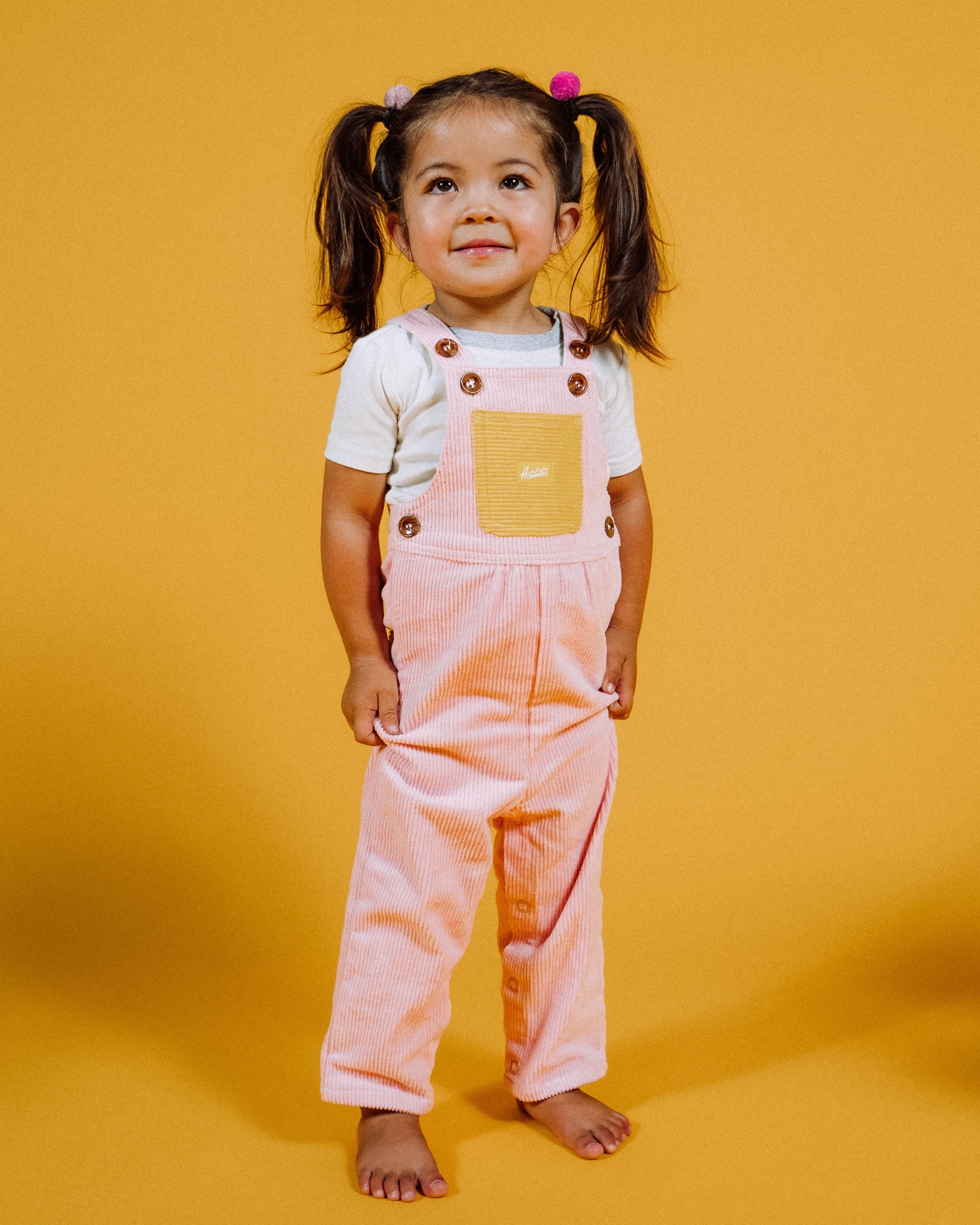 Mono para niños (rosa empolvado/amarillo)
