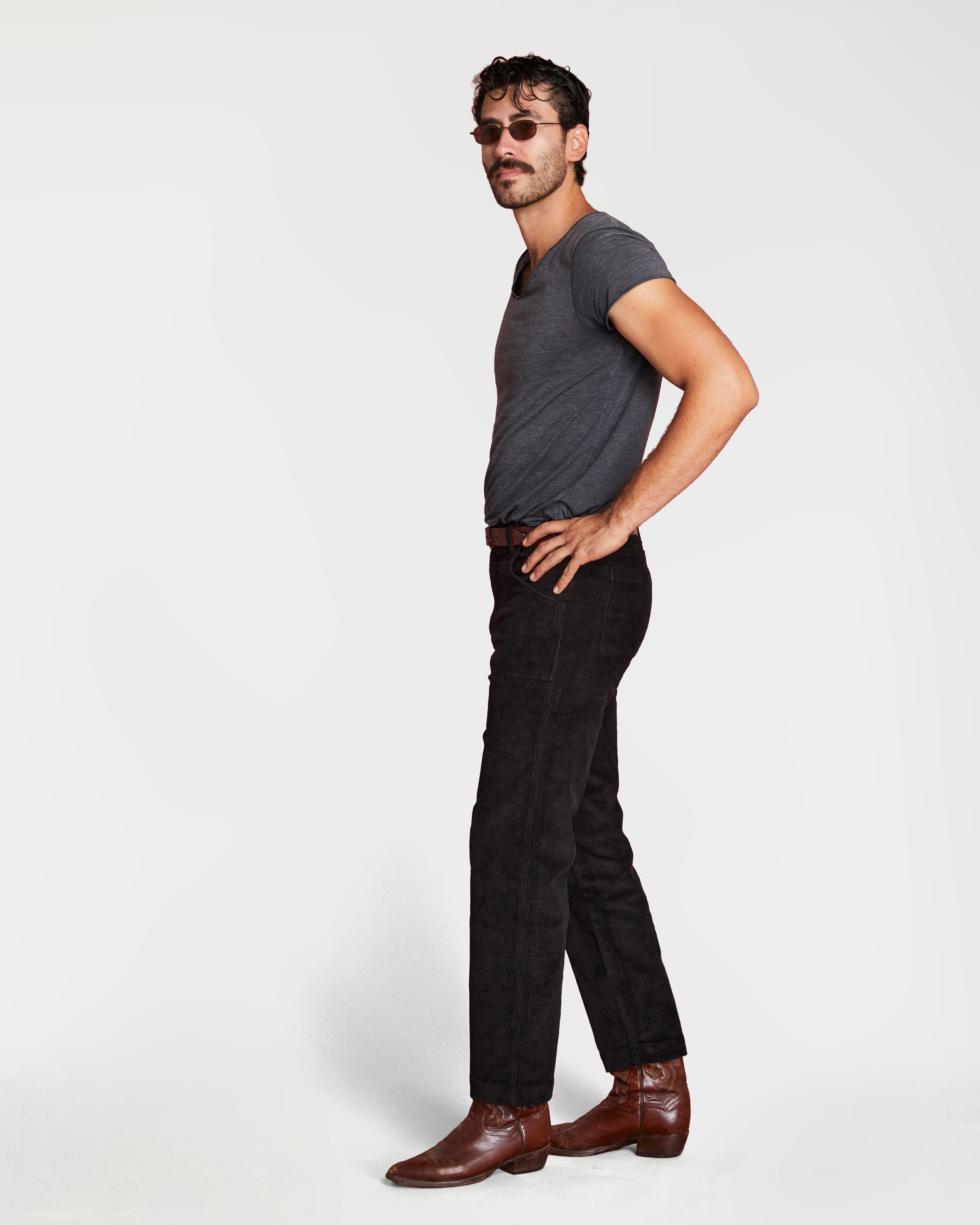 Cristian is 6'3" and wearing size 32