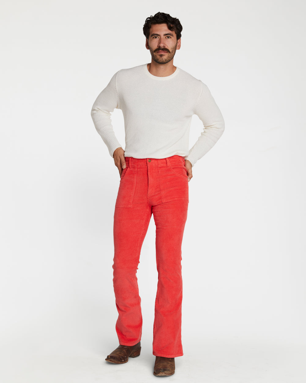 Cristian is 6'3" and wearing size 32