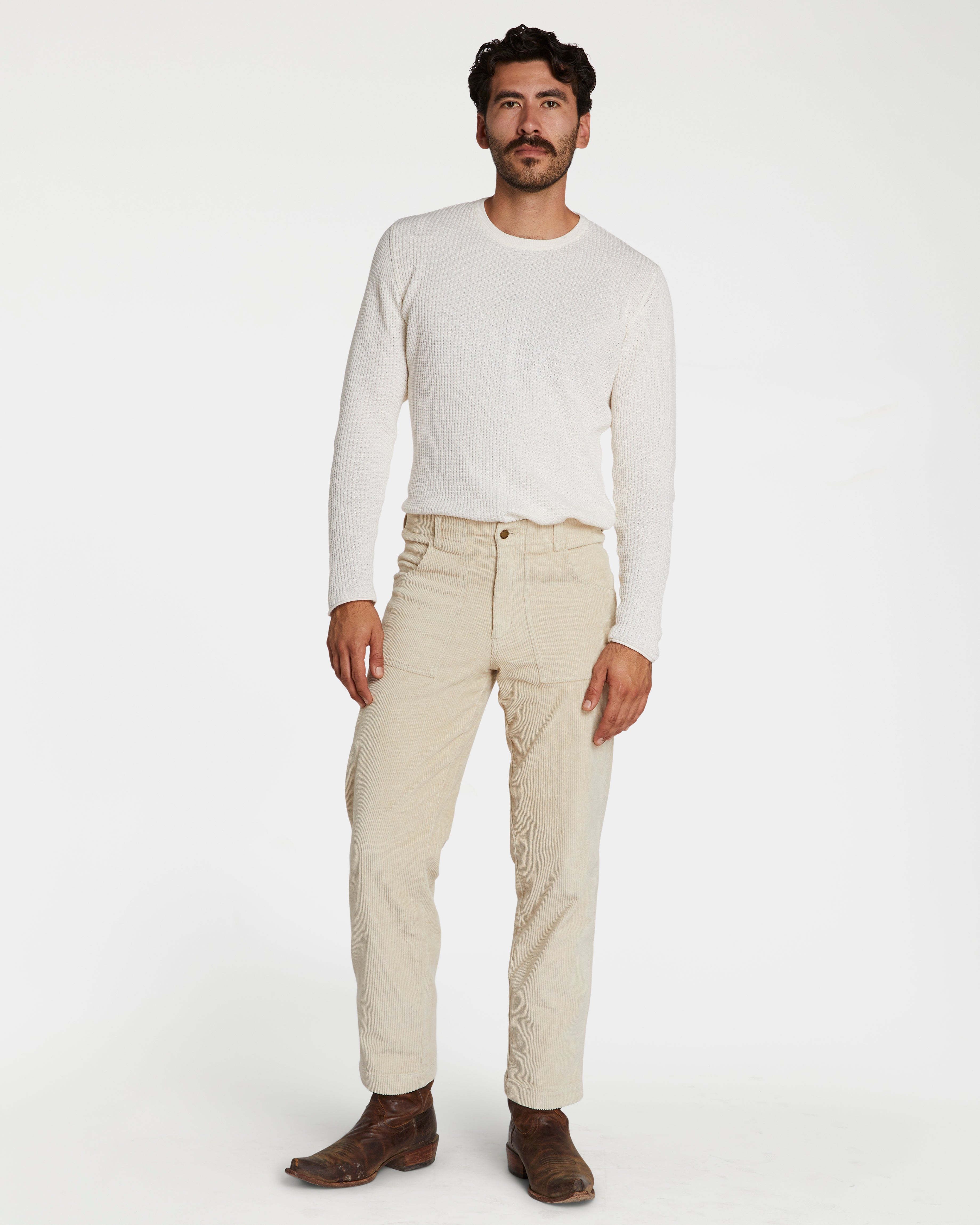 Cristian is 6'3" and wearing size 32