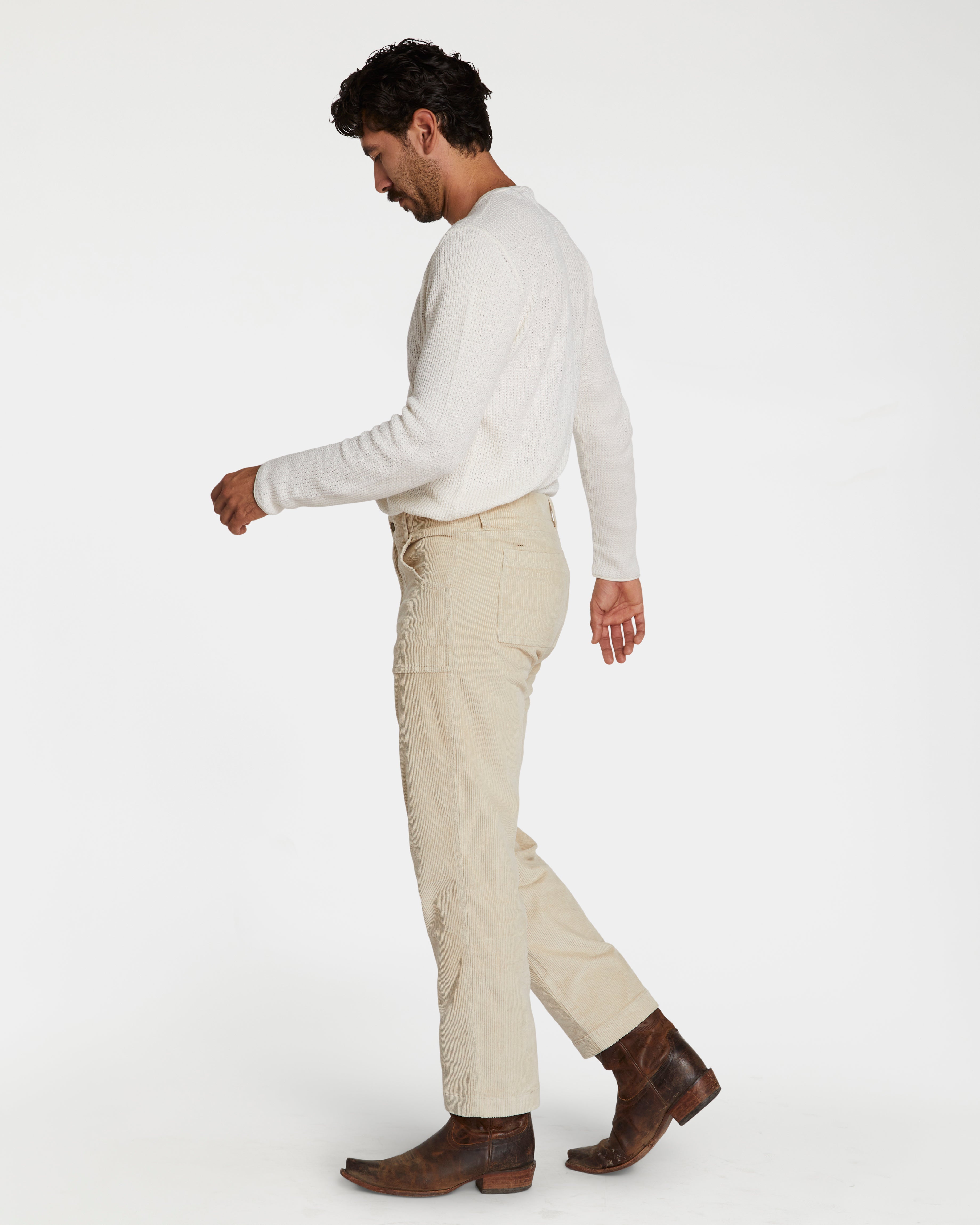Cristian is 6'3" and wearing size 32