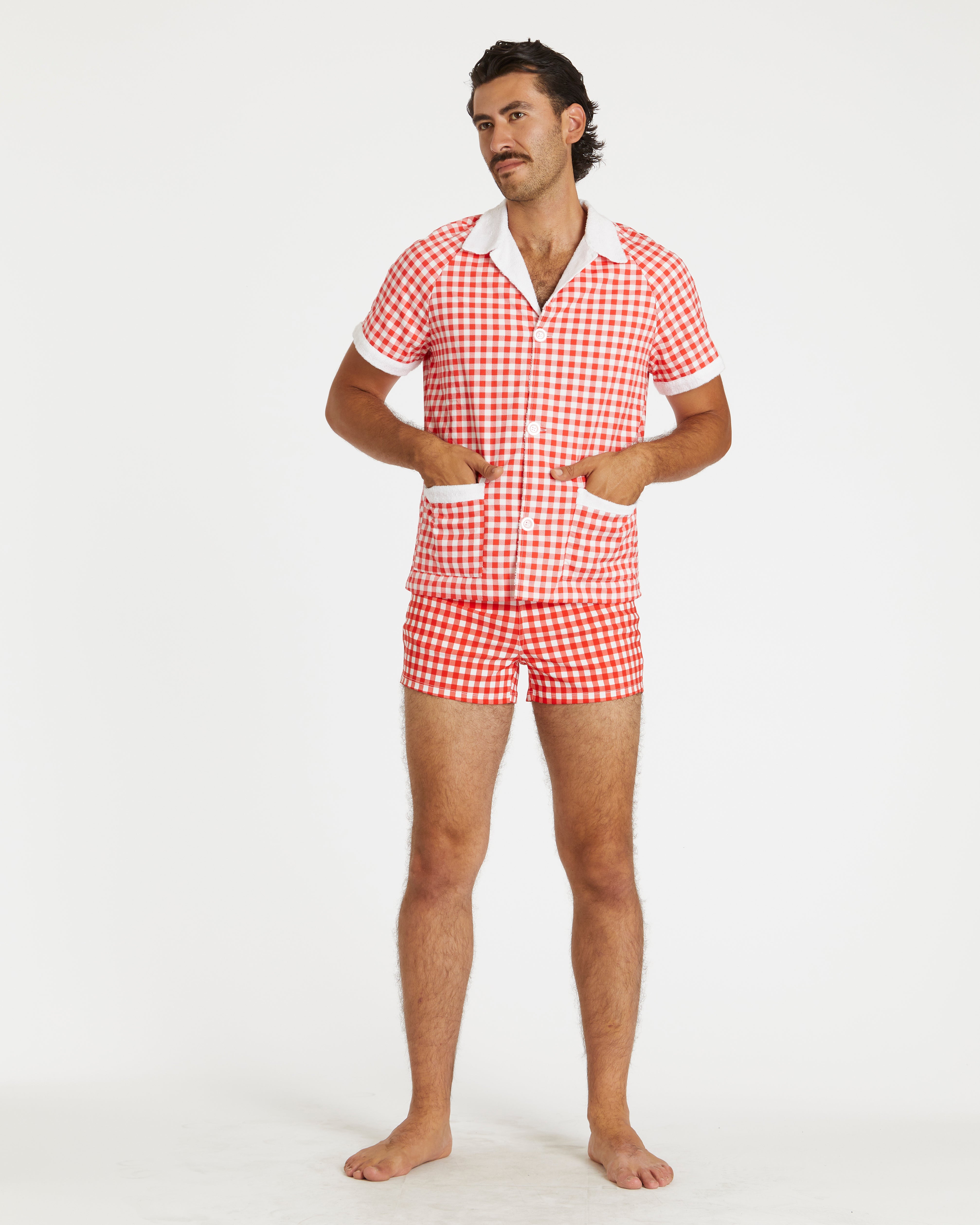 Cristian is 6'3" and wearing size L