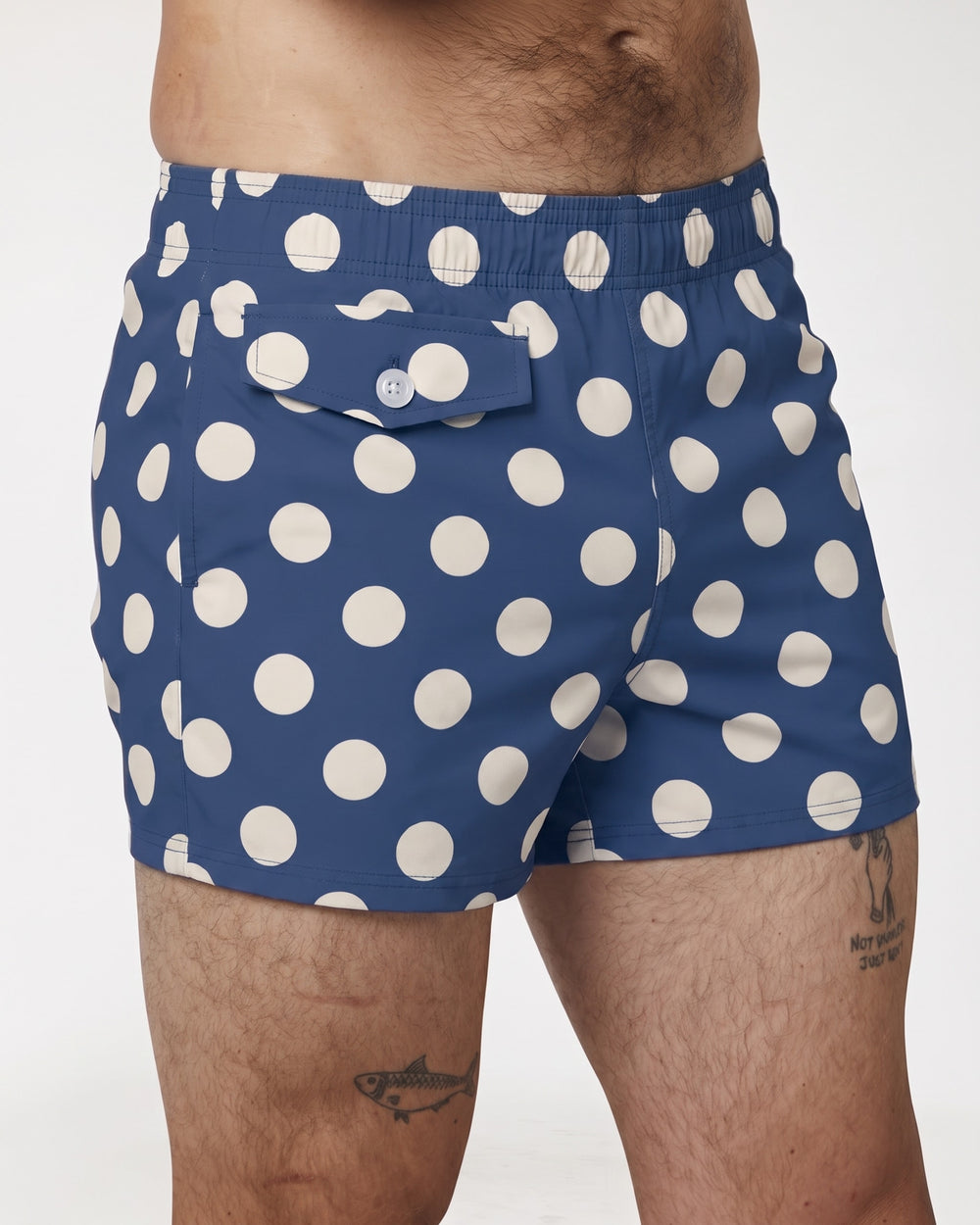 Matty is 6'0" and wearing size 32