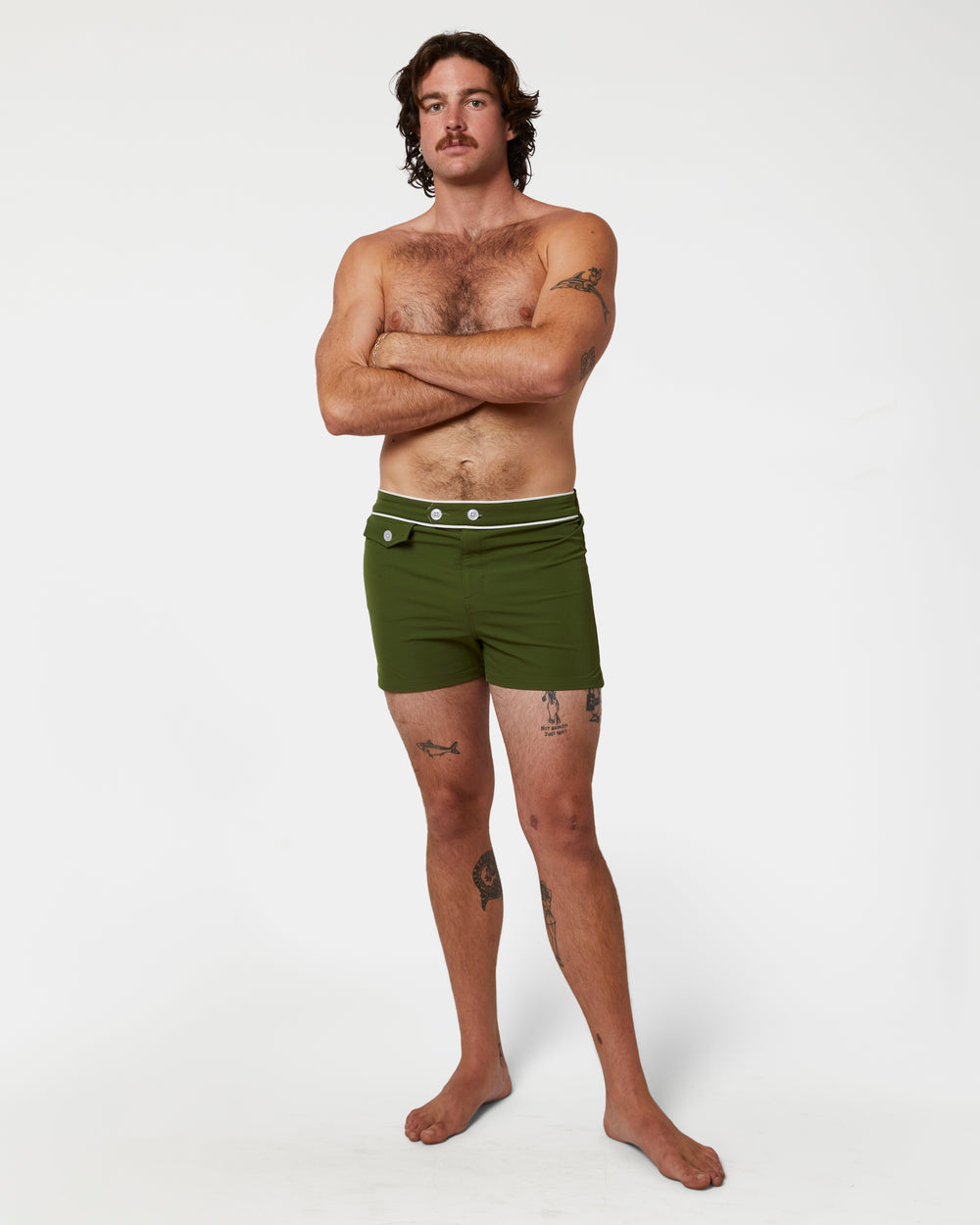 Matty is 6'0" and wearing size 32