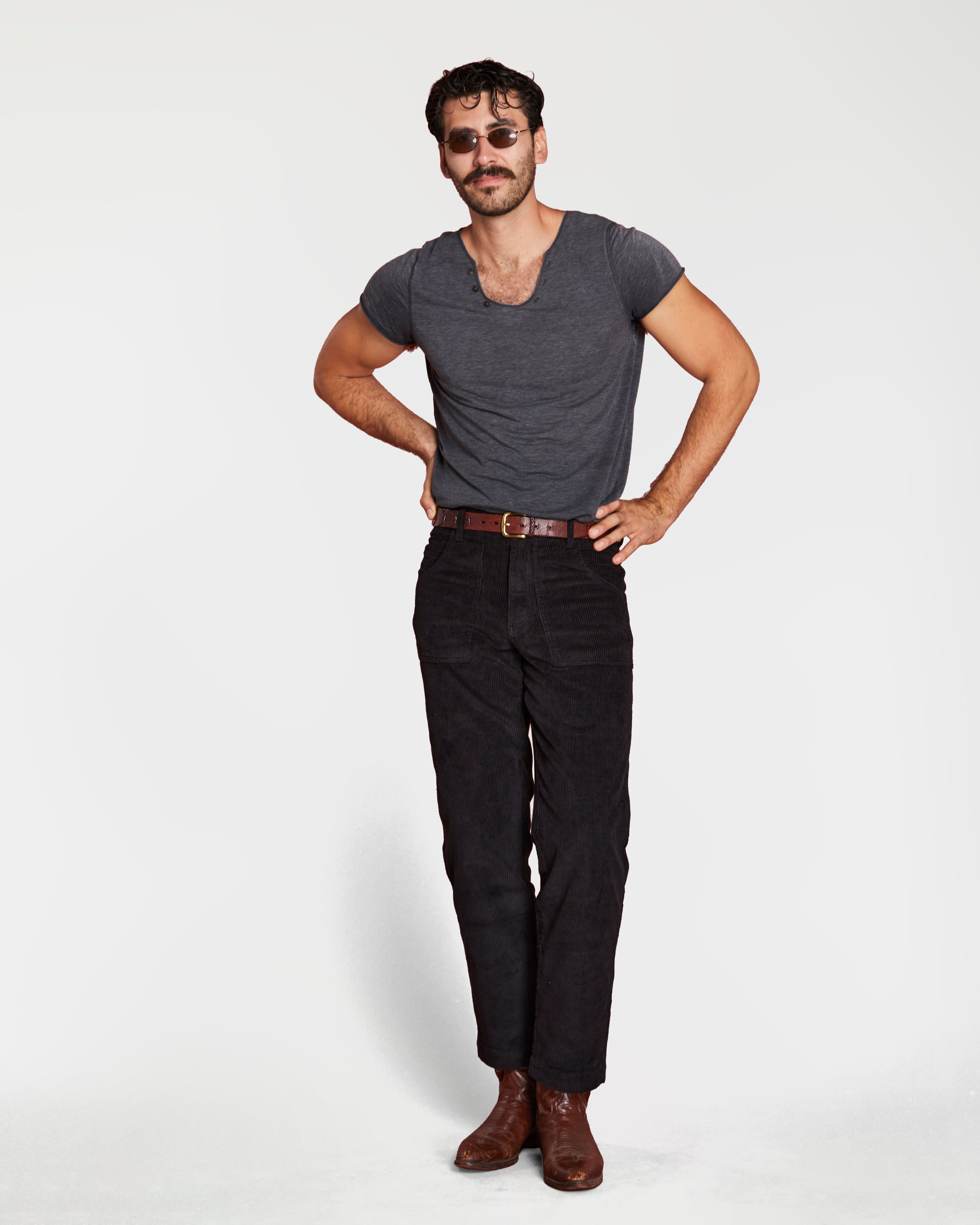 Cristian is 6'3" and wearing size 32