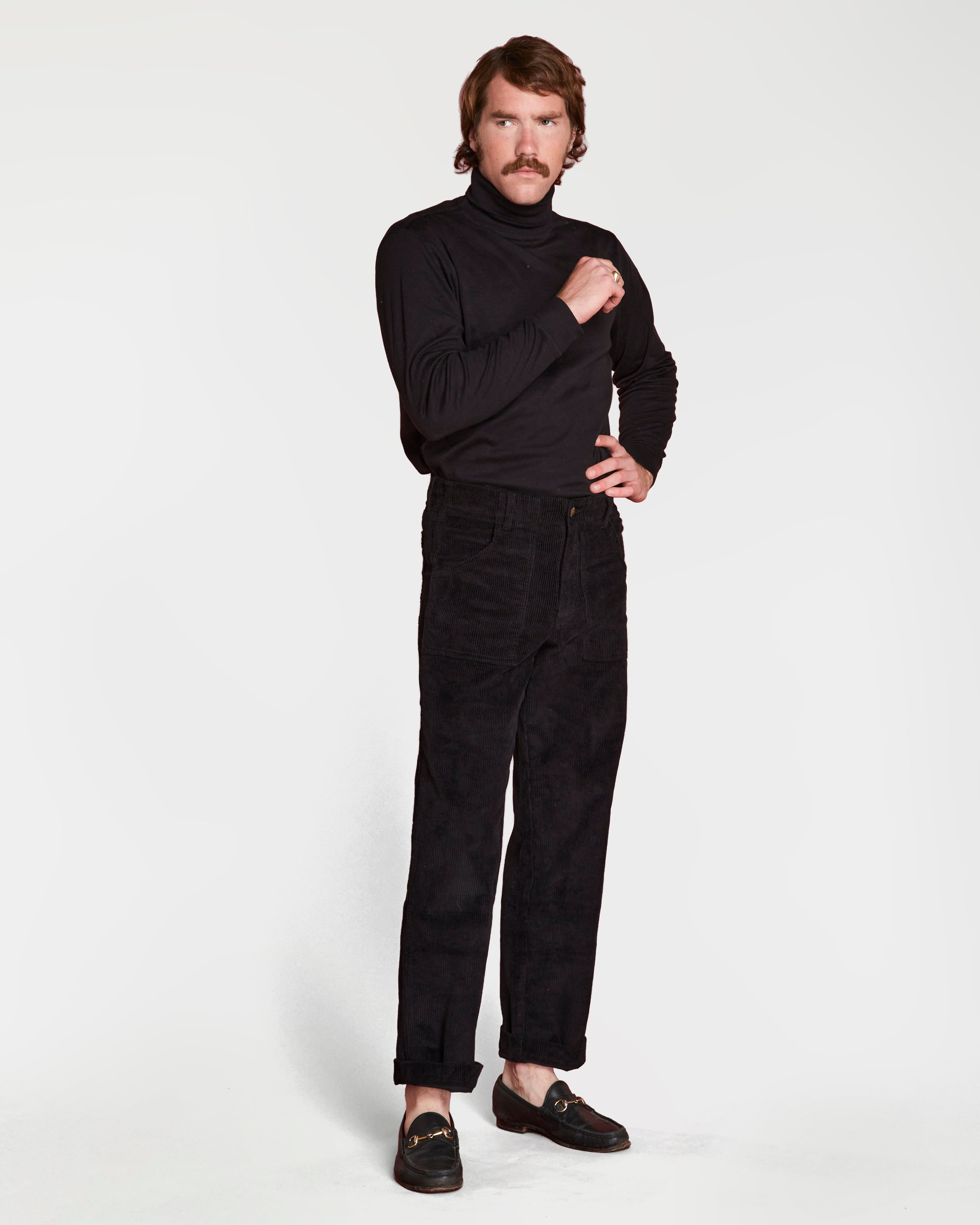 Will is 6'0" and wearing size 32