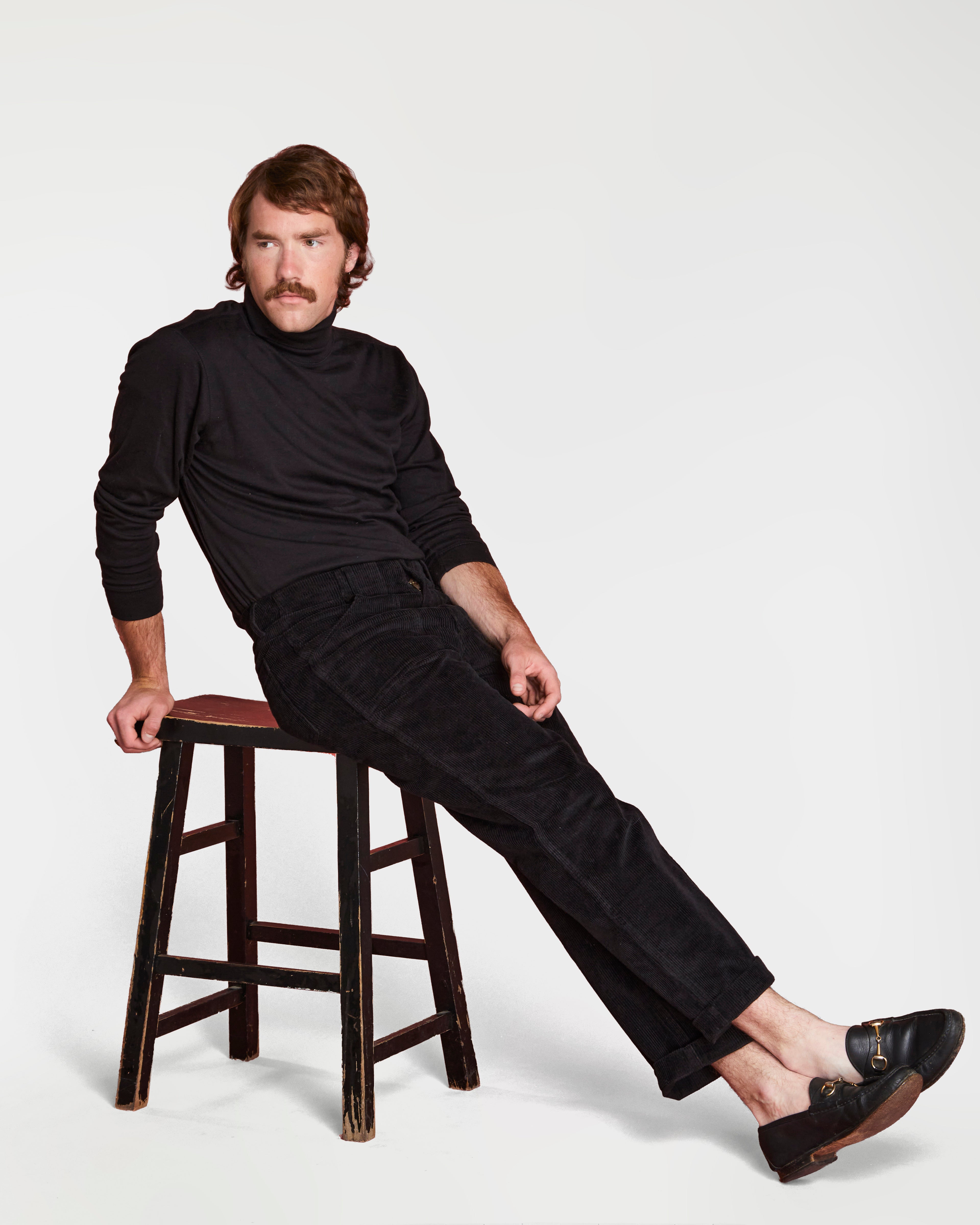 Will is 6'0" and wearing size 32