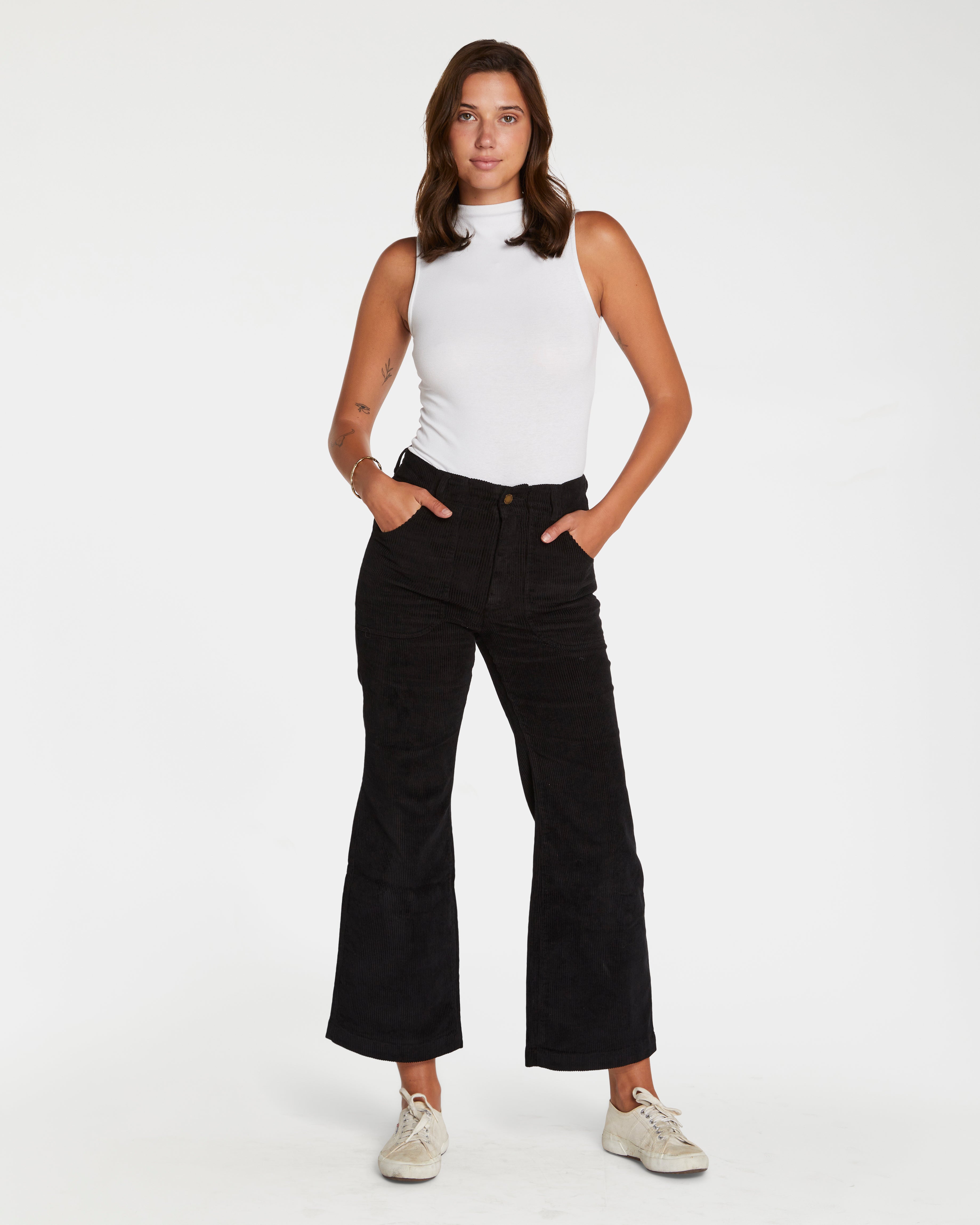 Camila is 5'10" and wearing size 26