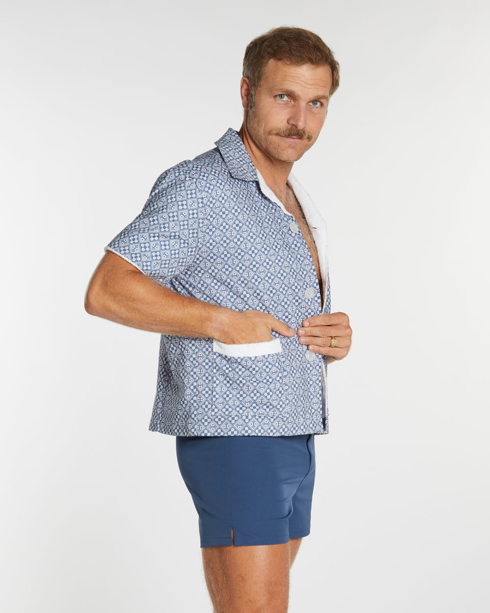 Grant is 5'11" and wearing size 32