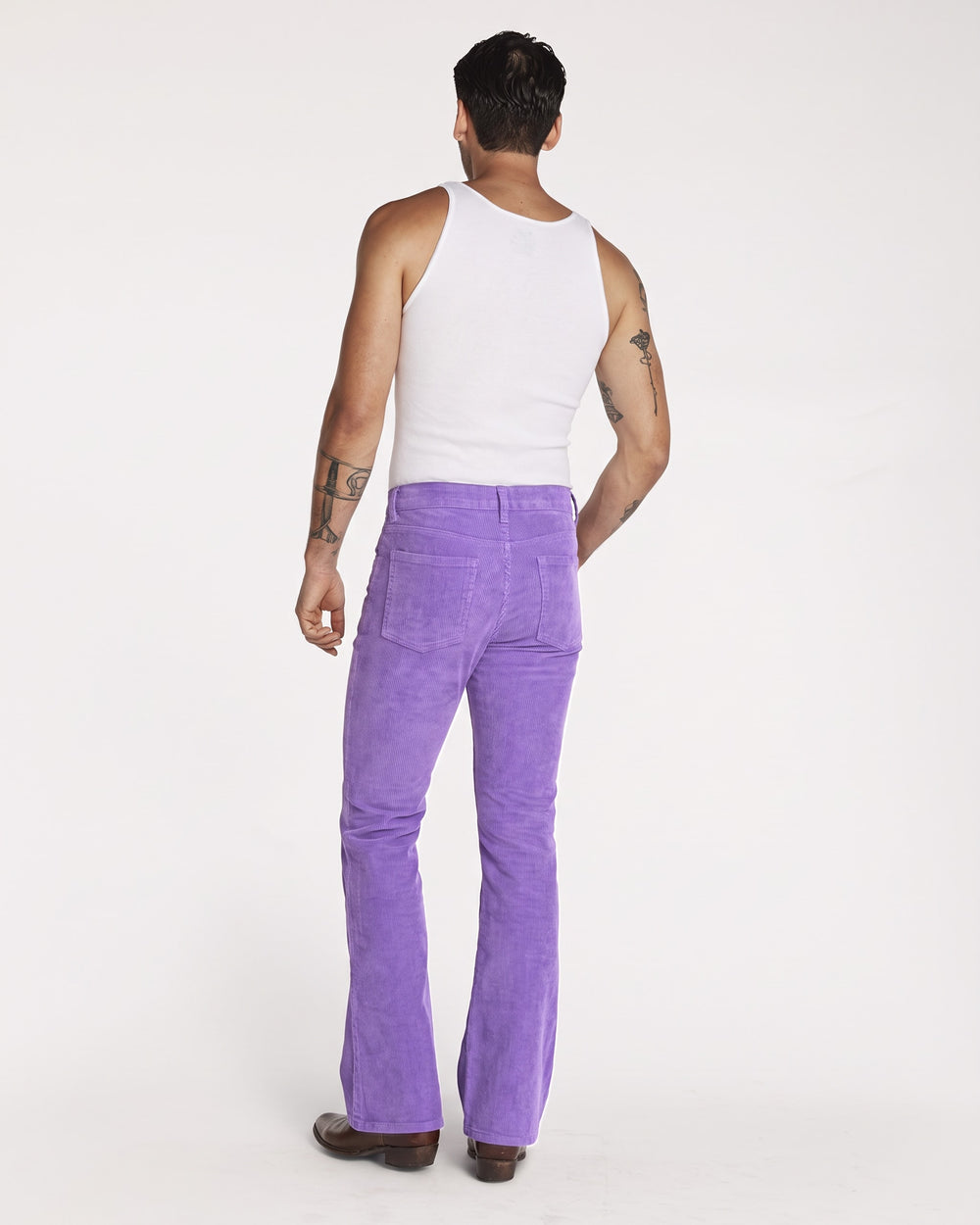 Cristian is 6'3" and wearing size 32