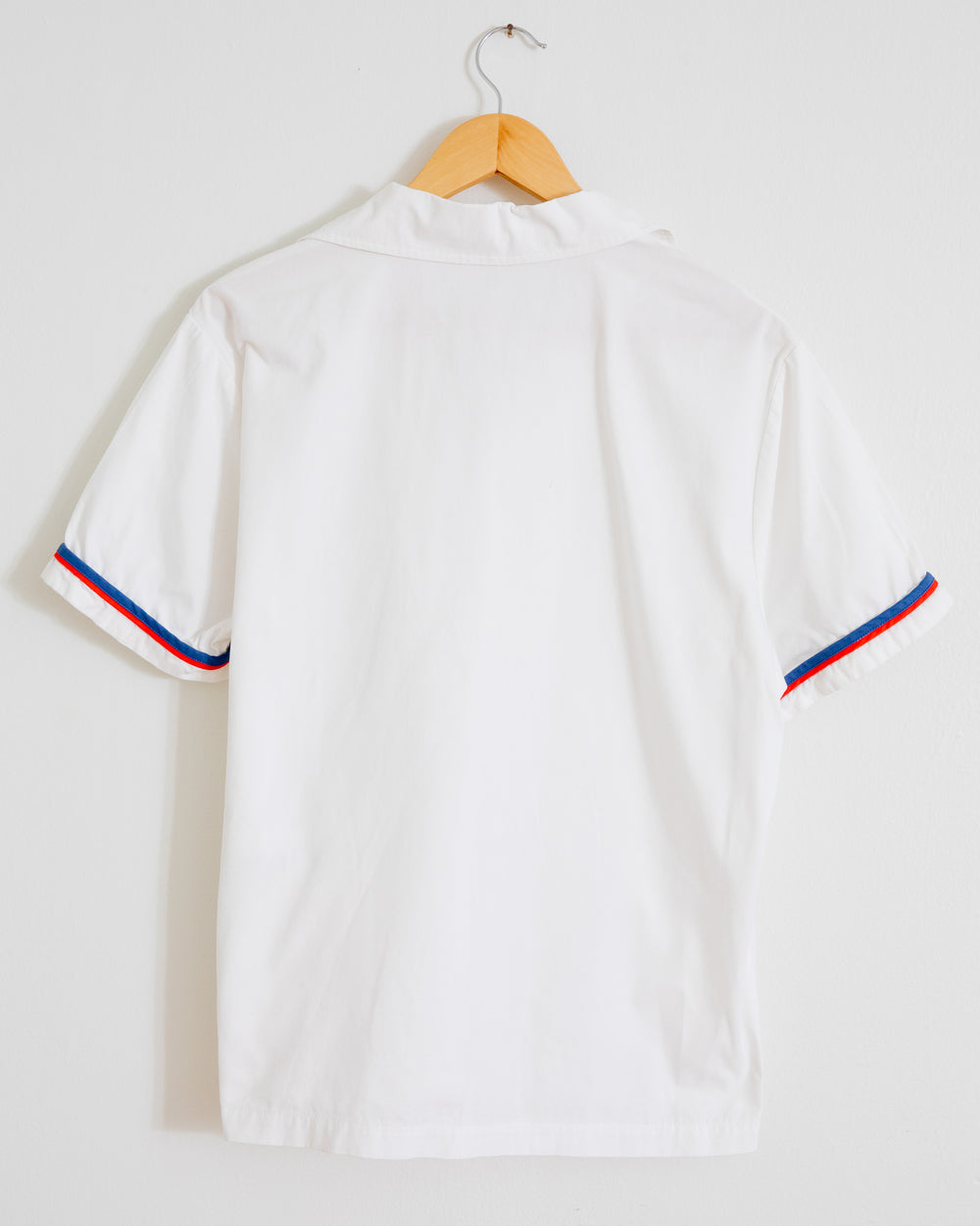 Camisa Cabana de Verano (Blanco/Azul Marino/Rojo)