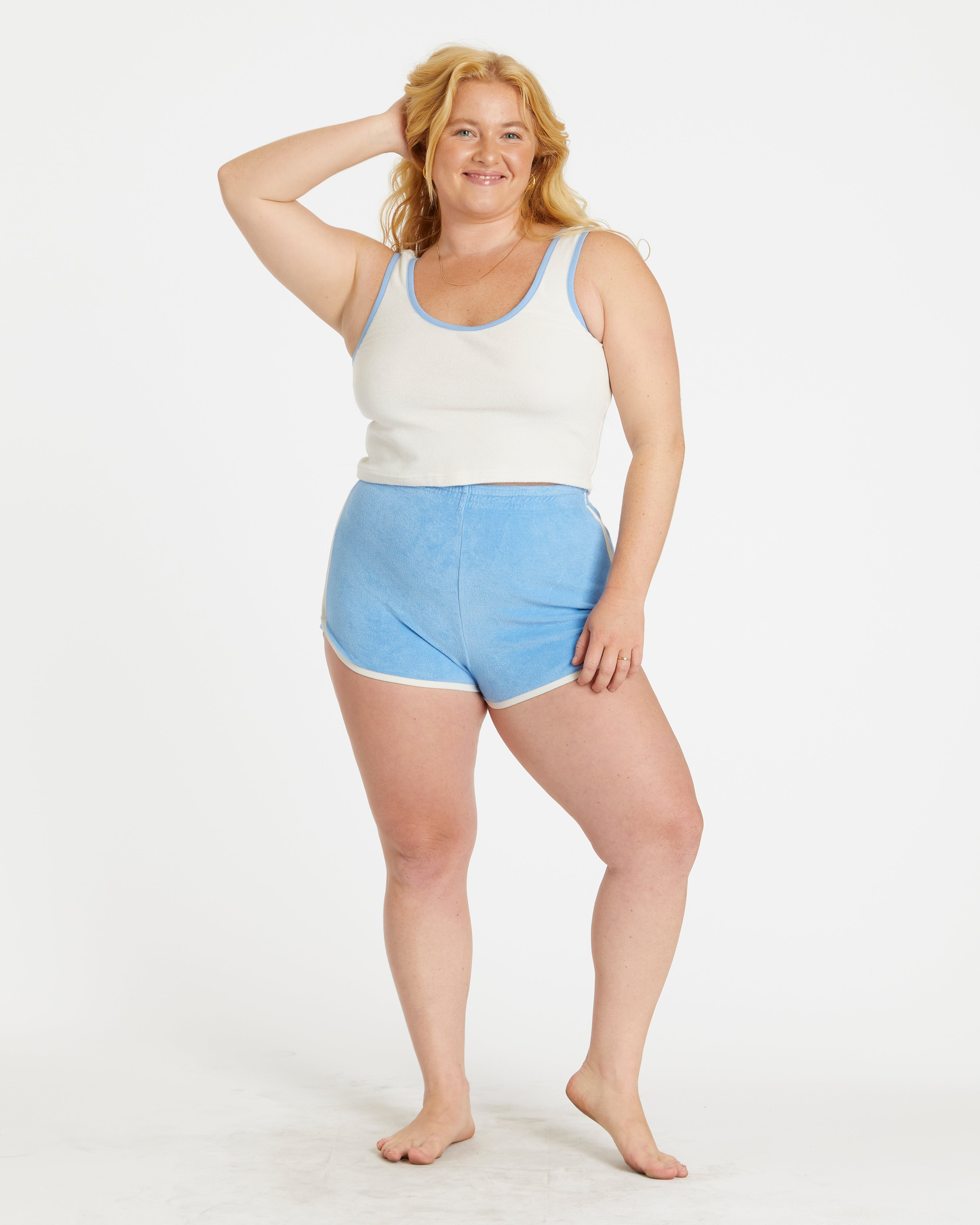 Kat is 5'3" and wearing size 30