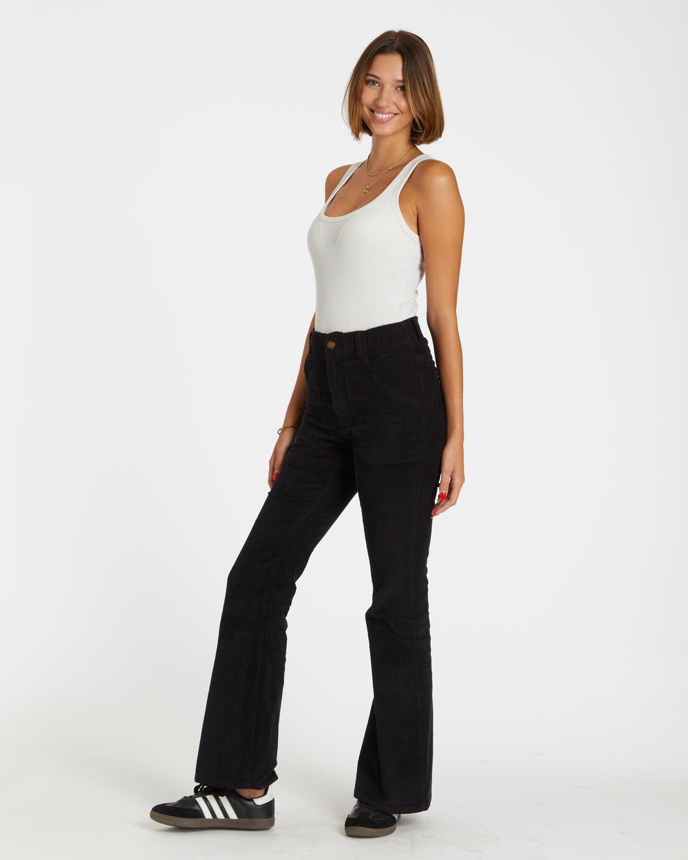 Amanda, Bell bottom slacks