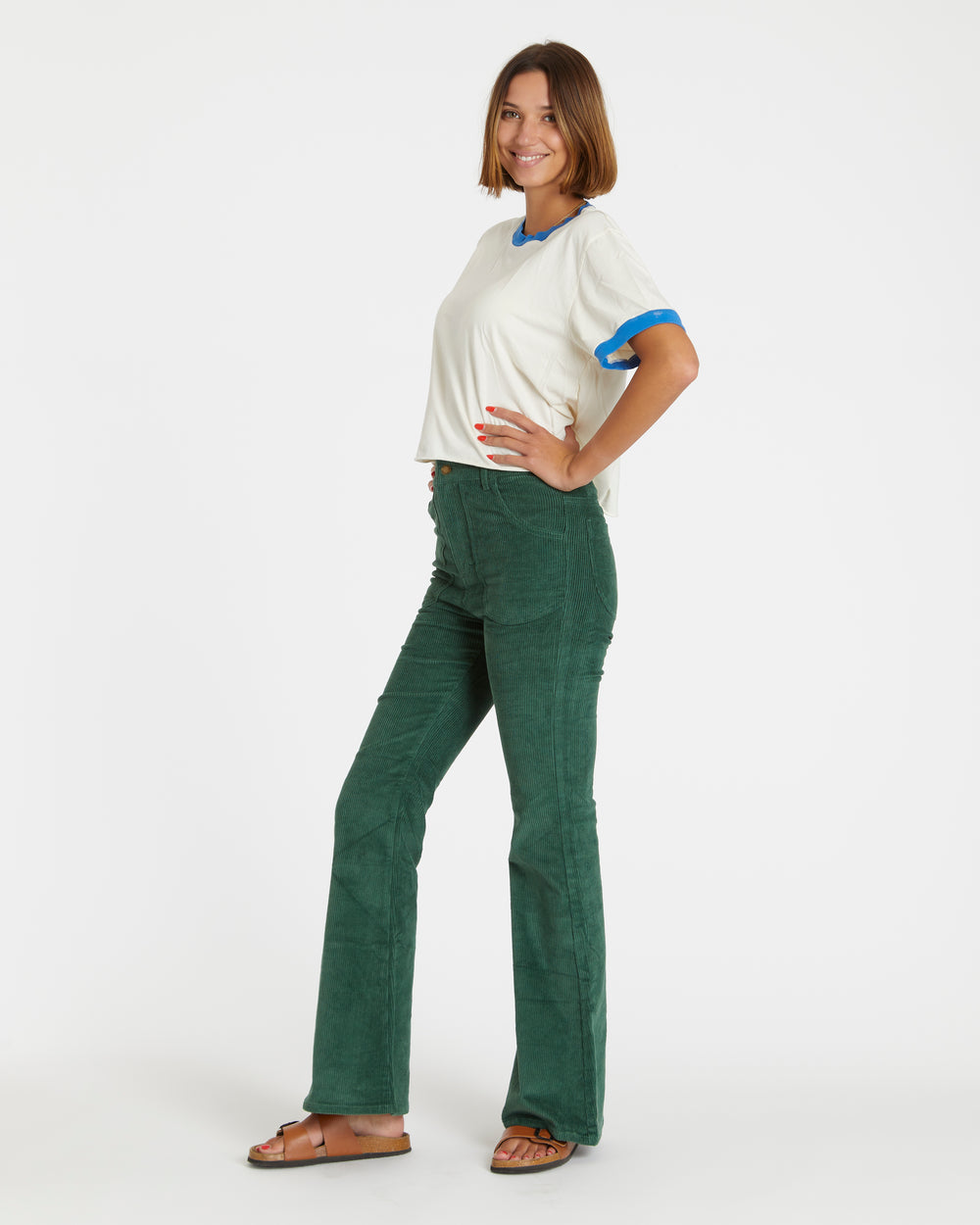 Carla is 5'10" and wearing size 26