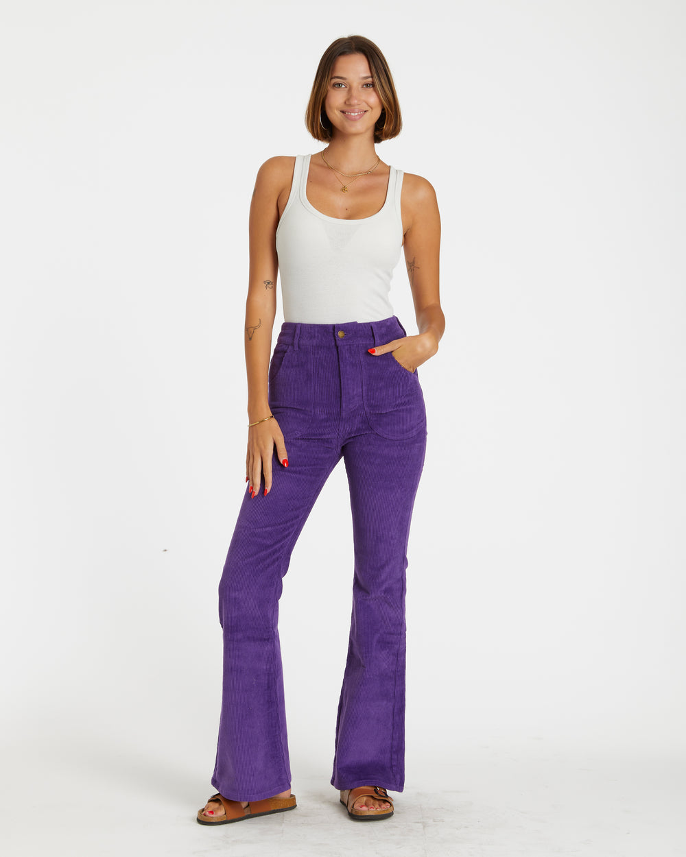 Carla is 5'10" and wearing size 26