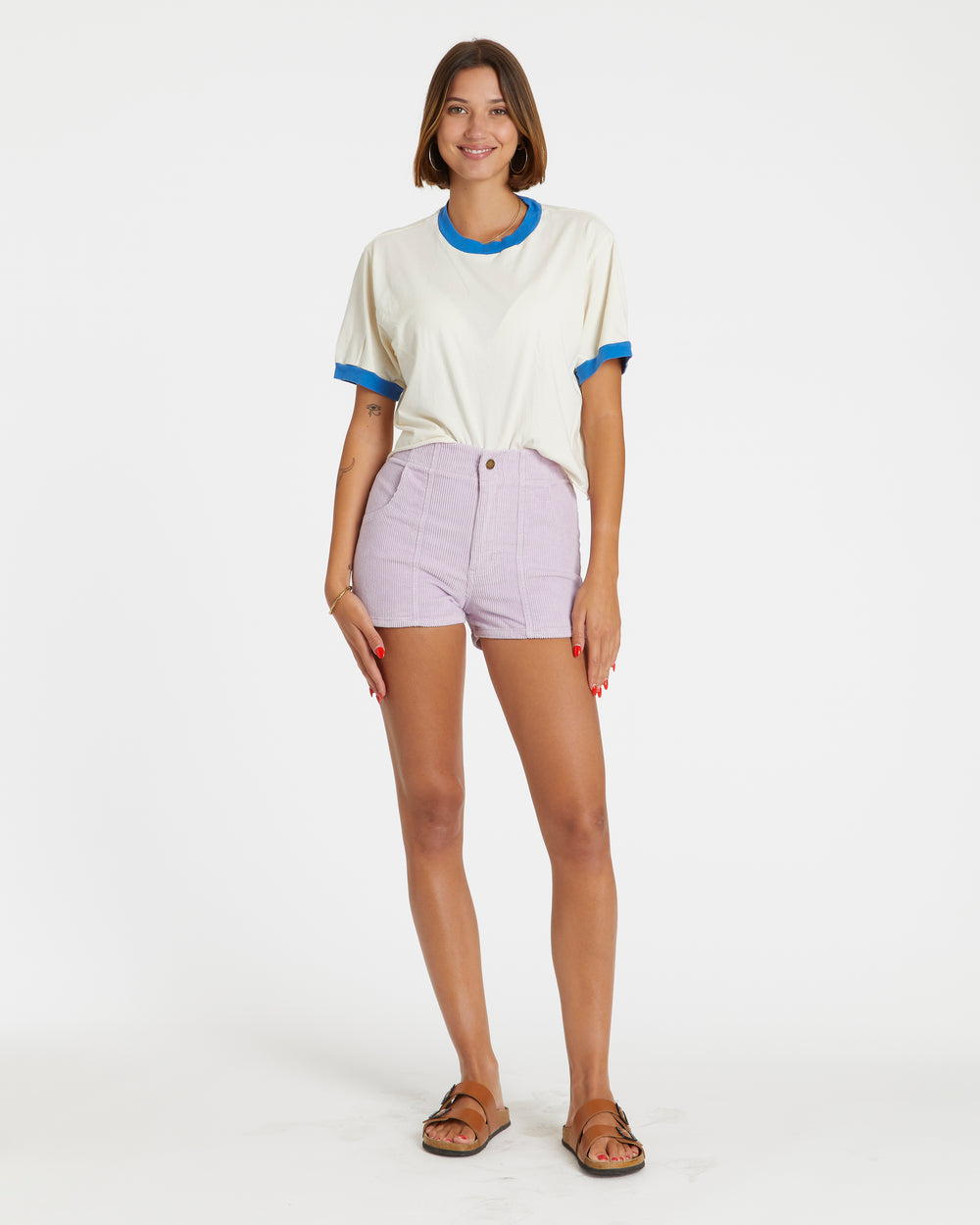 Carla is 5'10" and wearing size 26