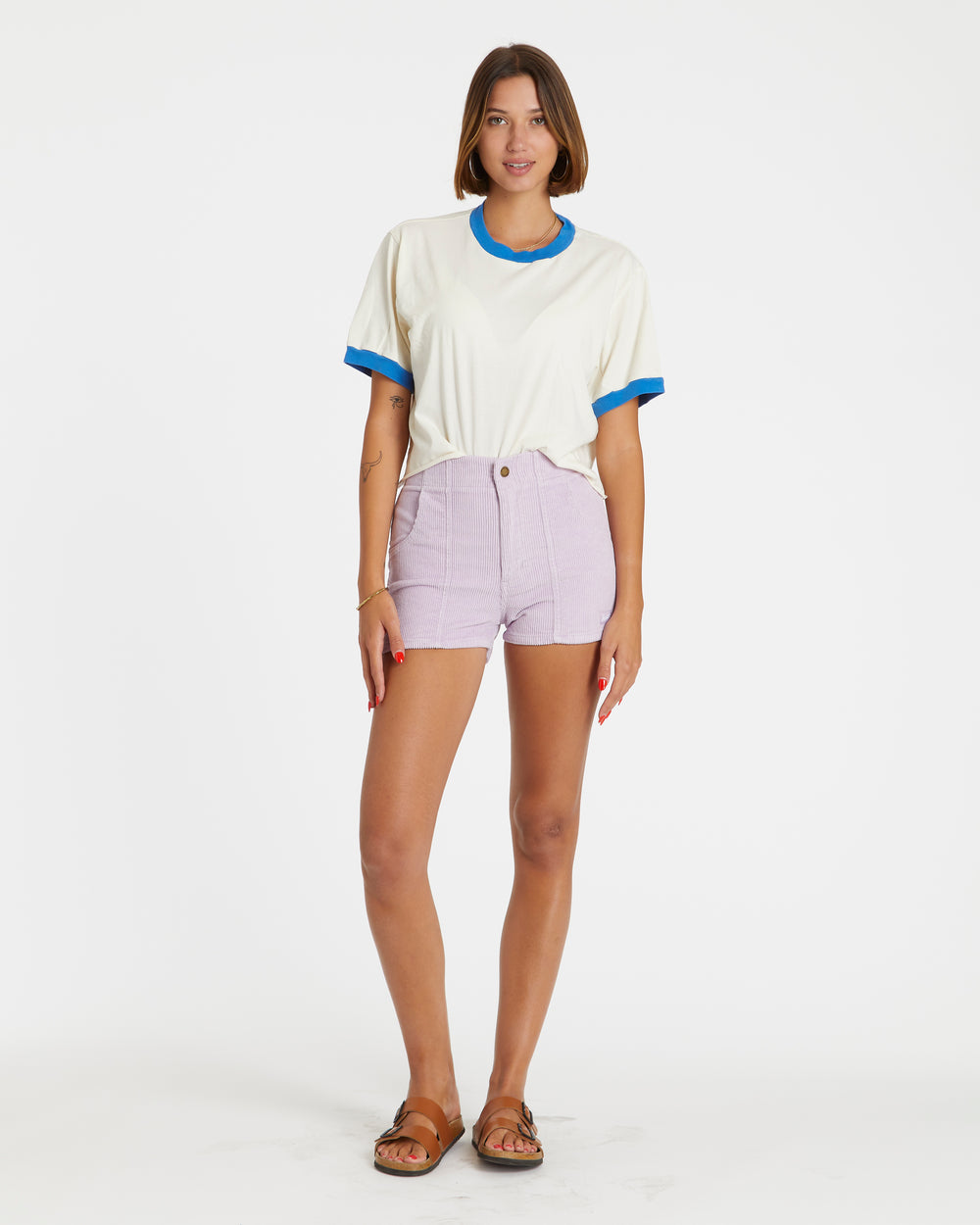 Carla is 5'10" and wearing size 26